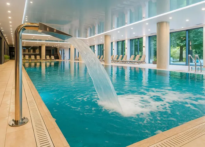 Nadmorskie Tarasy Apartament Park I Morze Z Garazem, Basen, Sauna, Jacuzzi